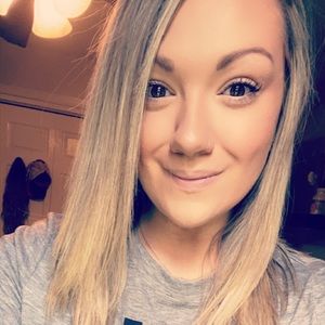 Meet your Posher, Kylee